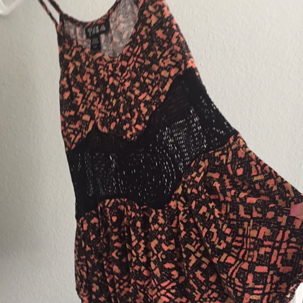 Tanktop - Picture 2 of 3